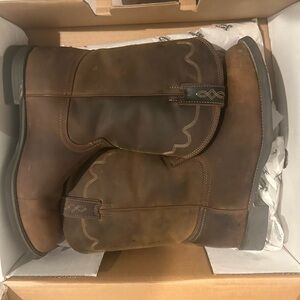 Justin Cowboy Boots Size 10EE